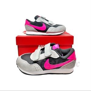 NEW! NIKE 10C